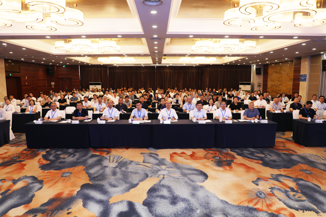 我队成功承办全国勘查地球化学找矿与分析技术培训交流会